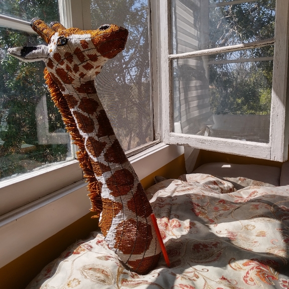 Beaded & Handcrafted Giraffe Head - Picture 1 of 10